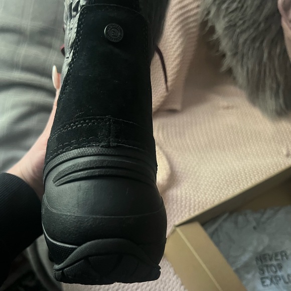 THE NORTH FACE Women's ThermoBall Utility Mid Waterproof Boots - Picture 8 of 9